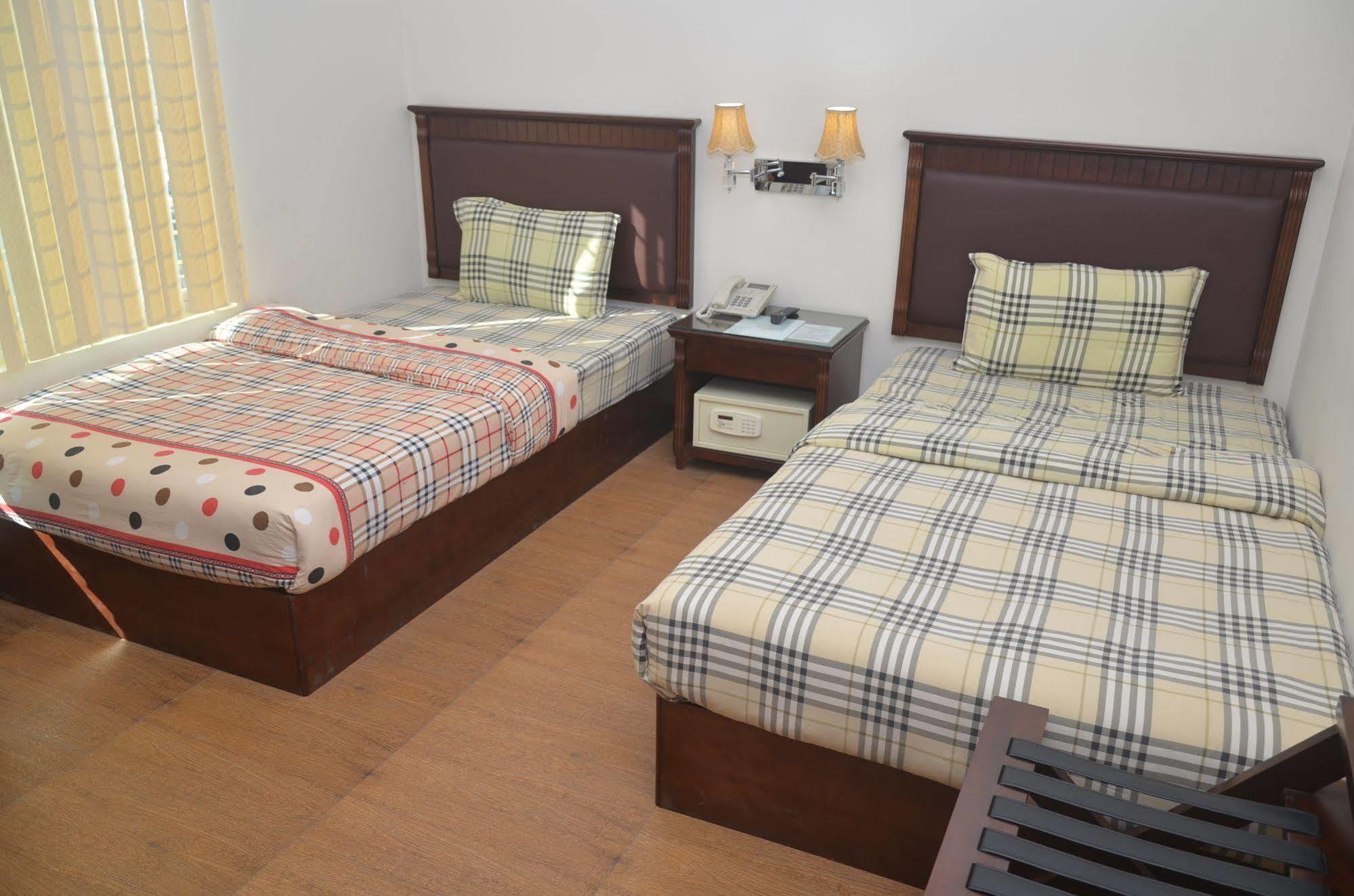 La Rose Hotel Sylhet Extérieur photo